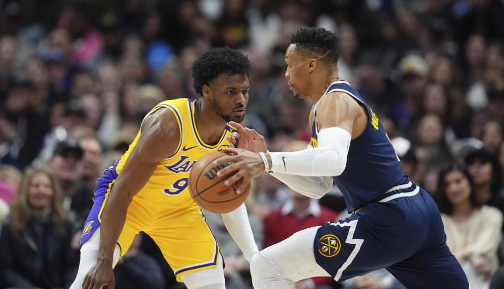 球队用一场 球队用一场